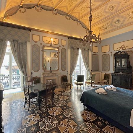 Carafa Di Maddaloni Residenza Di Charme Hotel Naples Luaran gambar