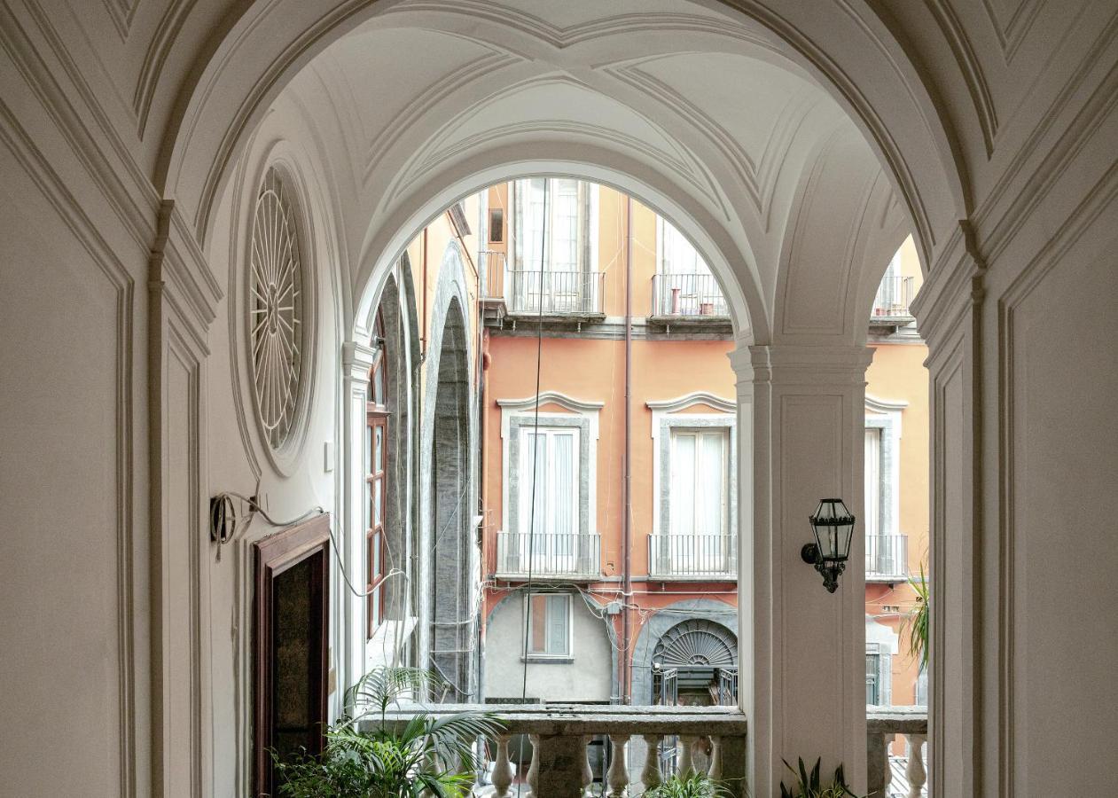 Carafa Di Maddaloni Residenza Di Charme Hotel Naples Luaran gambar