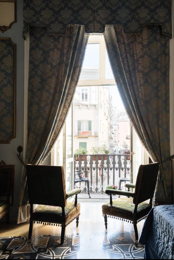 Carafa Di Maddaloni Residenza Di Charme Hotel Naples Luaran gambar