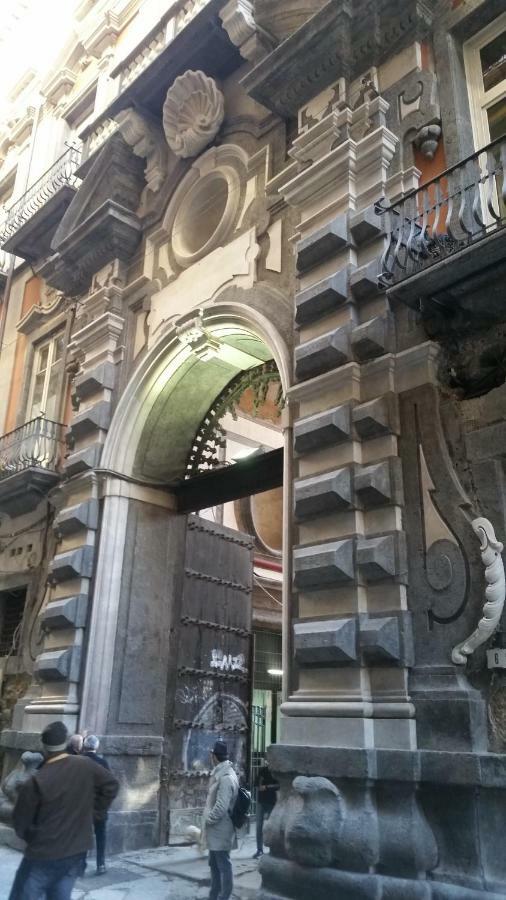 Carafa Di Maddaloni Residenza Di Charme Hotel Naples Luaran gambar