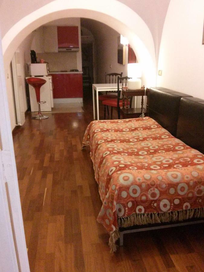 Carafa Di Maddaloni Residenza Di Charme Hotel Naples Luaran gambar